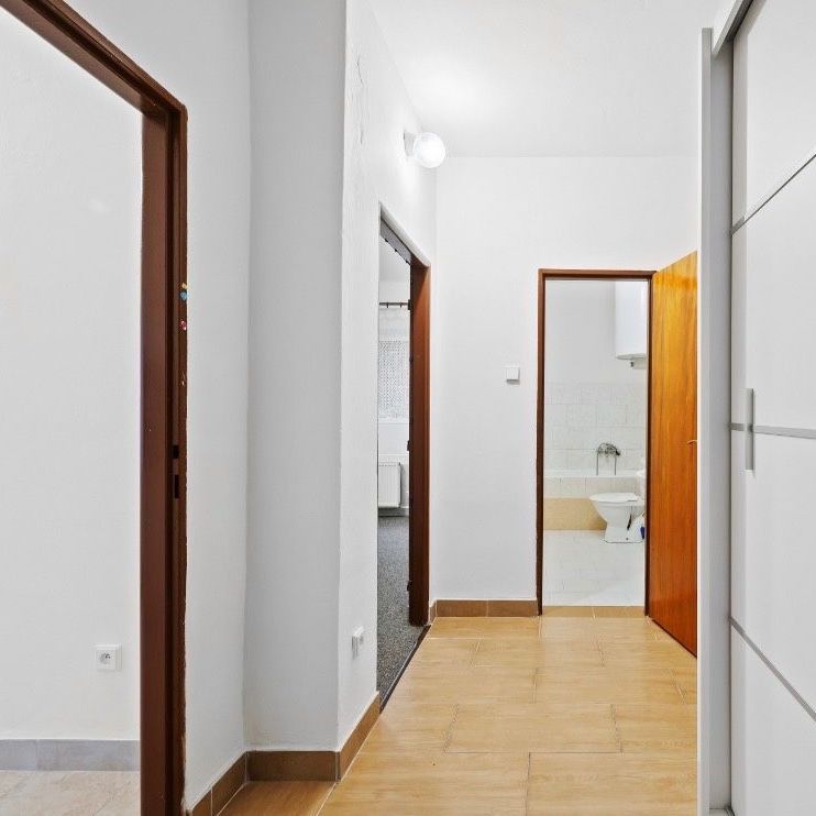 Pronájem bytu 1+kk • 30 m² bez realitkyJablonecká, Liberec - Rochlice u Liberce, Liberecký kraj - Photo 1