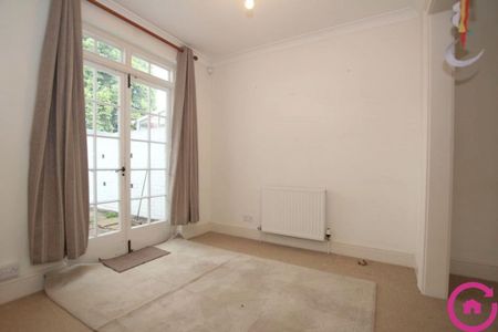 3 bedroom terraced house to rent - Photo 3