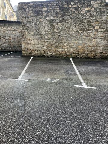 Quimper Centre ville - Appartement T2 meublé de 58,01 m² avec Balcon et Parking privé - Photo 2