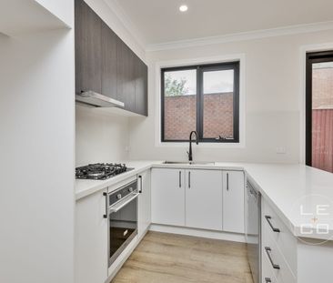 Great Location - Photo 3