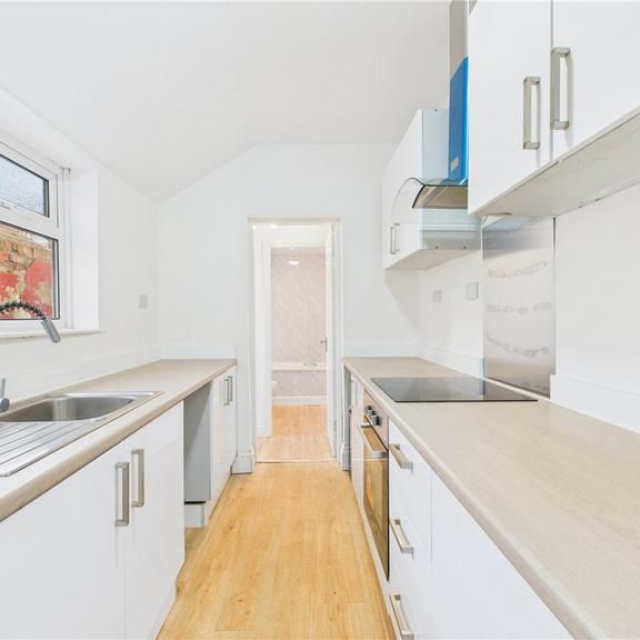 2 bedroom terraced house to rent - Photo 1