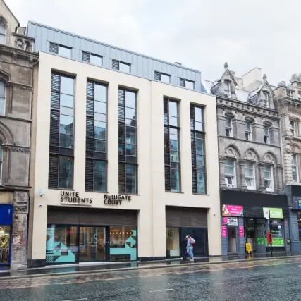 Extra Large Ensuite - Photo 1