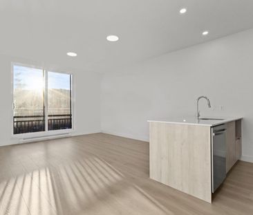 2161 Melrose - Photo 6