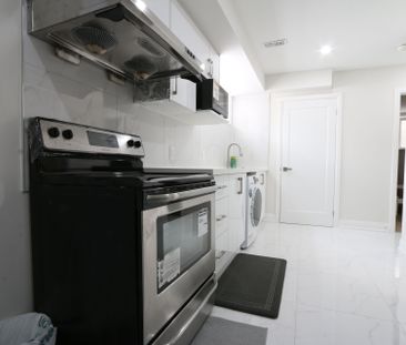 For Lease - 20 Sonmore Drive Unit# Garden House Basement, Toronto, ... - Photo 5