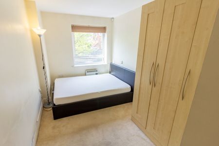 2 Bed Flat, Rotherhithe Street, SE16 - Photo 4