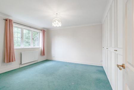 5 bedroom detached house to rent - Photo 4