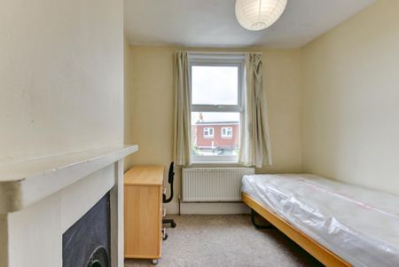 7 bedroom house to rent - Photo 3