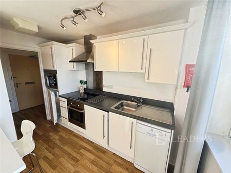 apartment to rent High Street, Southampton, Hampshire, SO14 - Photo 5