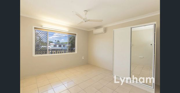 Duplex in Gulliver - Photo 1