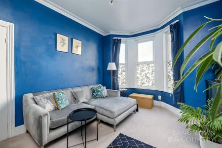 3 bedroom terraced house to rent - Photo 3