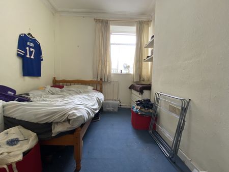 Clun Terrace, Cathays - Photo 2