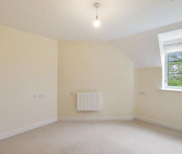 1 bedroom retirement property to rent - Photo 6