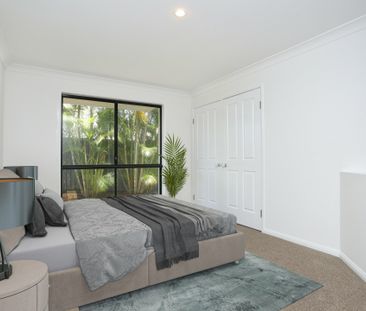 FAMILY HOME WITH POOL IN BANKSIA BEACH - Photo 3