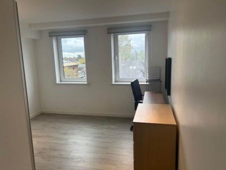 2 bedroom flat to rent - Photo 3