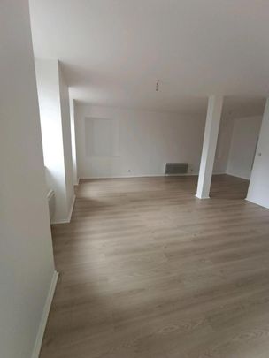 Location Appartement 1 pièce 40m² AVRANCHES 50300 - Photo 1