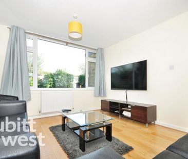 1 bedroom in a house share to rent - Photo 1