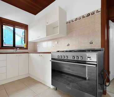 Neat and tidy family home - Photo 1