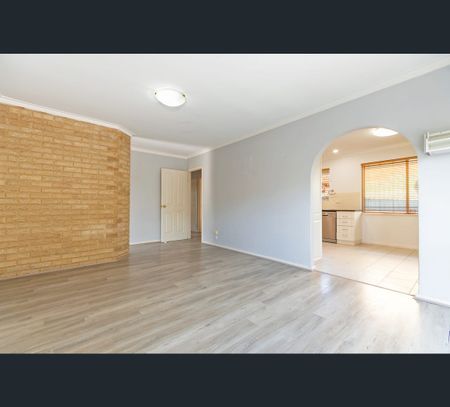 19 Hicks Way, Hillarys, WA 6025 - Photo 2