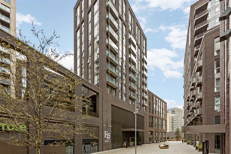 Ambassador Building, Embassy Gardens, 5 Union Square, Nine Elms, London, SW11 - Photo 4