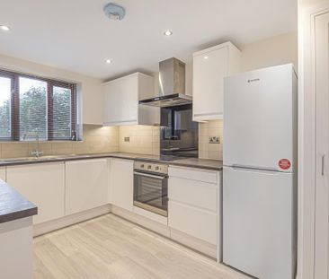 3 bedroom end of terrace house to rent - Photo 6