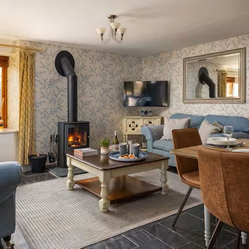 Ilfracombe - Photo 1