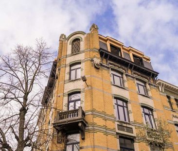 Appartement te huur in Antwerpen voor € 930 met 1 slaapkamer - Foto 3