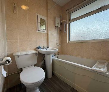 Oakley Road, SO16 - Photo 4