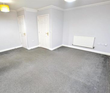 3 bedroom semi-detached house to rent - Photo 4