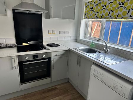 Meadow Close, Stratford-upon-avon - Photo 4