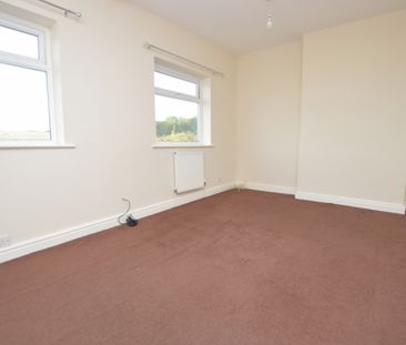 2 Bedroom Terraced House - Photo 3