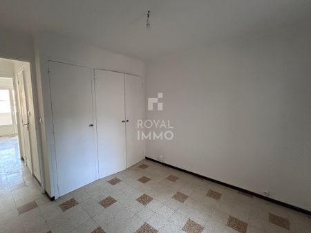 Location Appartement 2 pièces 39m² TOULON 83000 - Photo 3