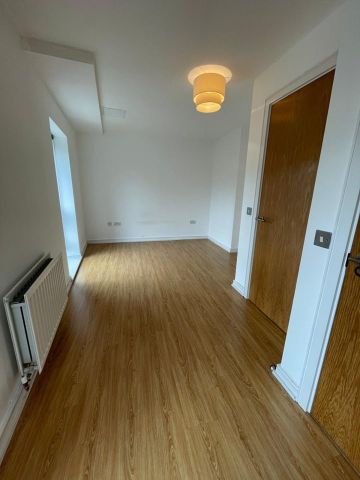 1 Bed Flat, Horizon, BS1 - Photo 5