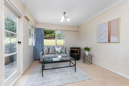 New carpet 3 beds home in Mt Roskill - Photo 4