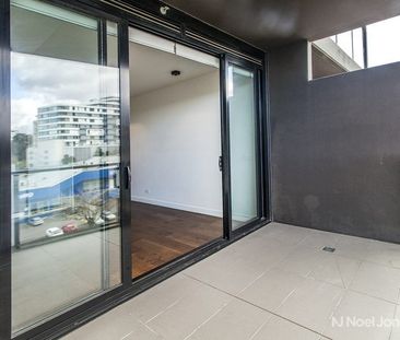 401/101 Tram Road, DONCASTER - Photo 3