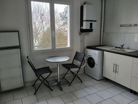 Location Appartement 3 pièces 57m² ST ANDRE LES VERGERS 10120 - Photo 3