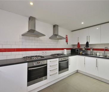 Portsmouth Road, Guildford, Surrey, GU2 4DU - Photo 4
