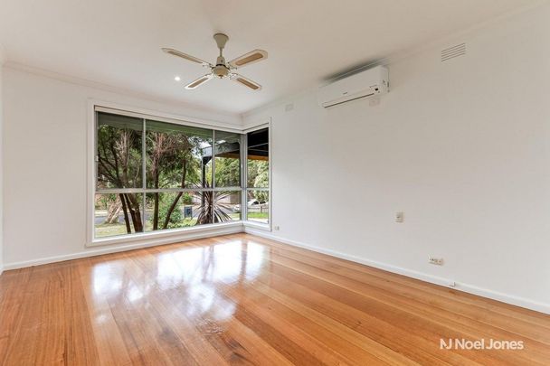 16 Broughton Avenue, CROYDON - Photo 1