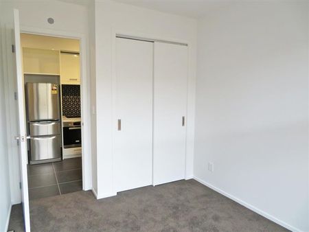 THE FIREMAN'S APARTMENTS - PETONE - Photo 4