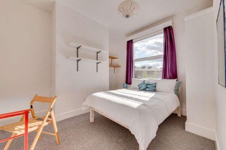 St Martins Terrace, Canterbury, CT1 - Photo 5