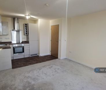 1 bedroom flat to rent - Photo 4