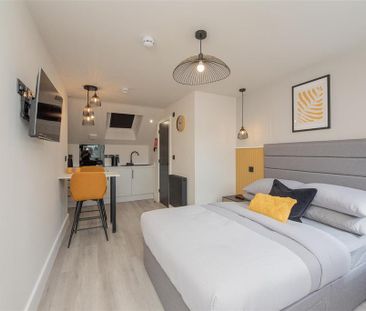 1 bedroom in a house share to rent - Photo 3