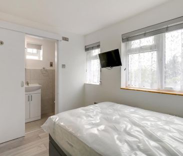 1 bedroom property to rent - Photo 4