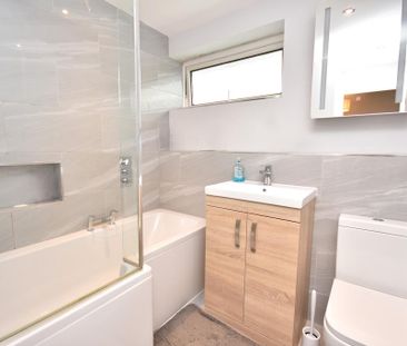 1 bedroom in a house share to rent - Photo 6