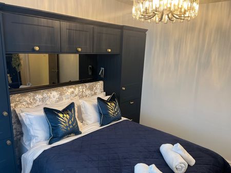 1 Bed Flat, Milman Road, RG2 - Photo 2