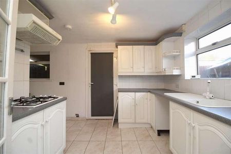 Almond Road, Peterborough, PE1 - Photo 4