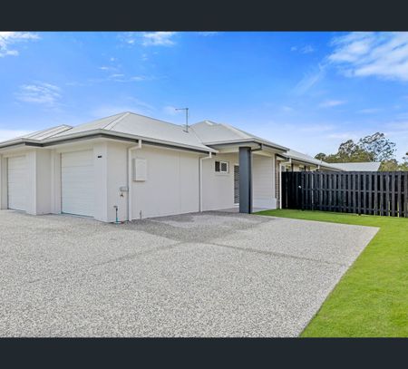 2/16 Ringwood Circuit, Jimboomba, Qld 4280 - Photo 2