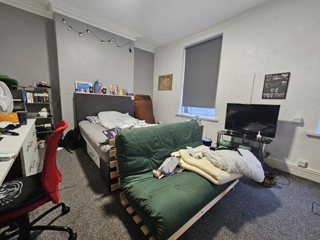 Brudenell Grove, Hyde Park - Photo 4