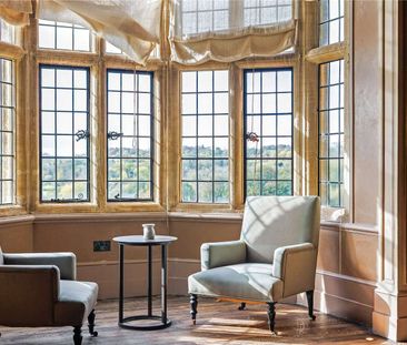 Unique opportunity to rent a charming Grade II listed property in t... - Photo 3