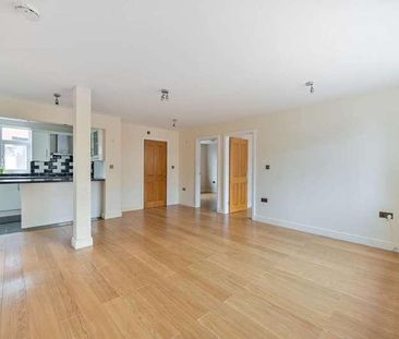Upper Farm Road, West Molesey, KT8 - Photo 2