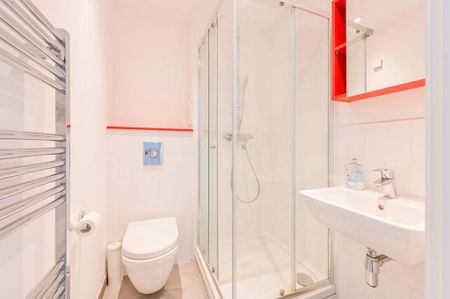 2 bedroom flat to rent - Photo 3